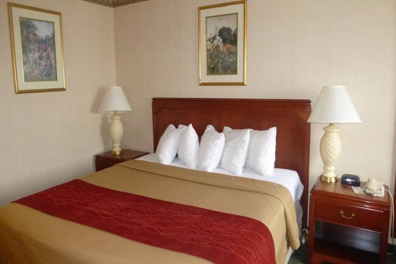 Comfort Inn Meadowvale Mississauga Esterno foto