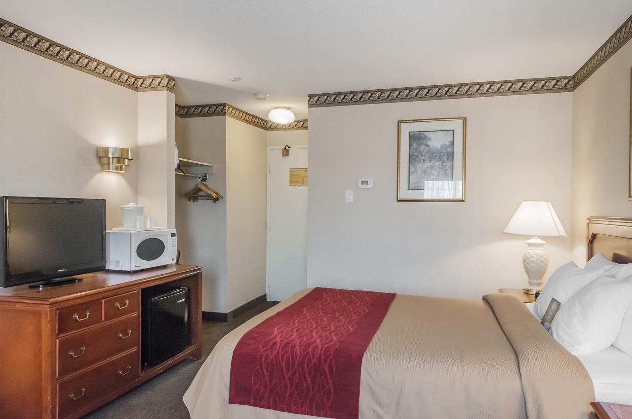 Comfort Inn Meadowvale Mississauga Esterno foto
