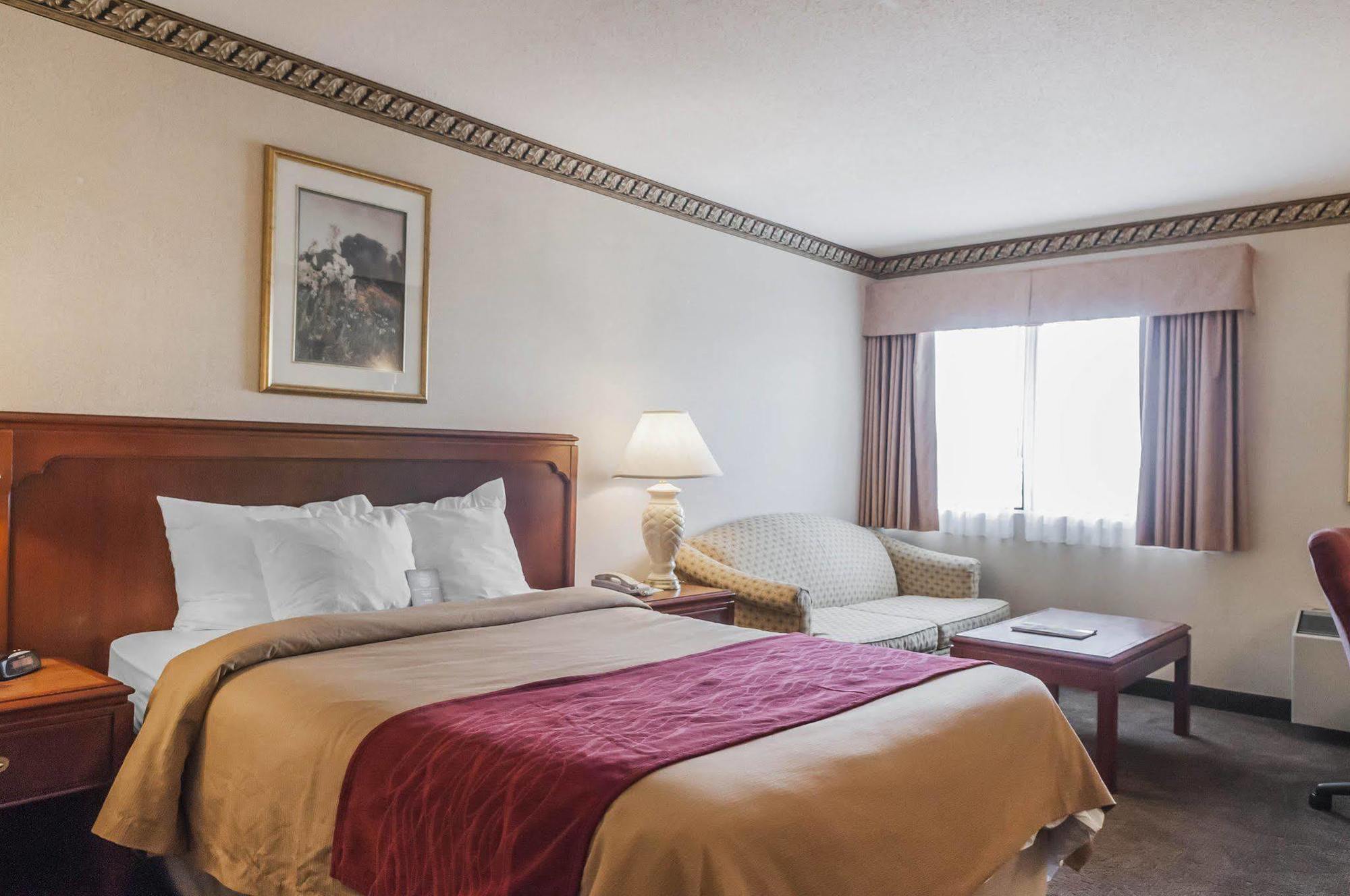 Comfort Inn Meadowvale Mississauga Esterno foto