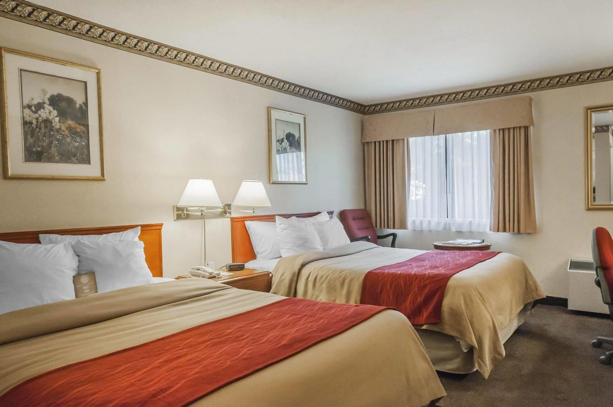 Comfort Inn Meadowvale Mississauga Esterno foto